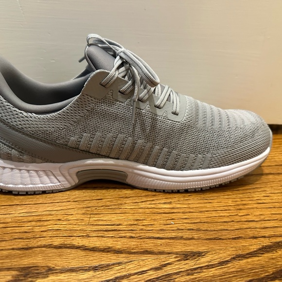 Ortho feet Grey sneakers - Picture 10 of 10